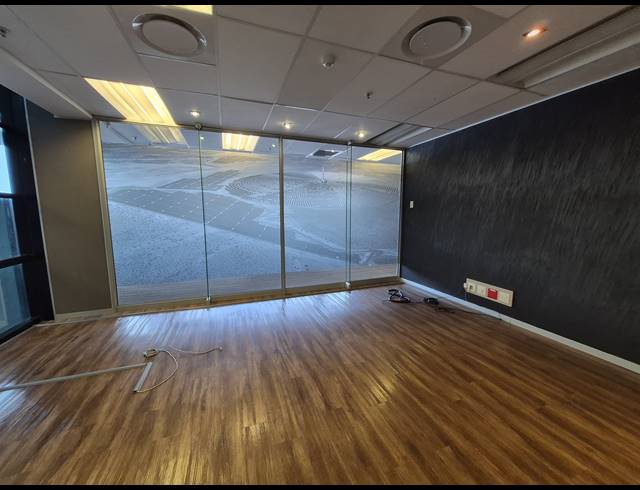 492M² OFFICE TO LET IN SANDTON CENTRAL